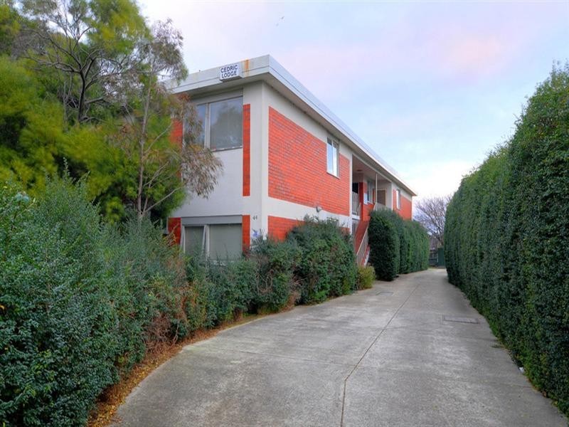 2/44 Cedric Street, Mordialloc VIC 3195