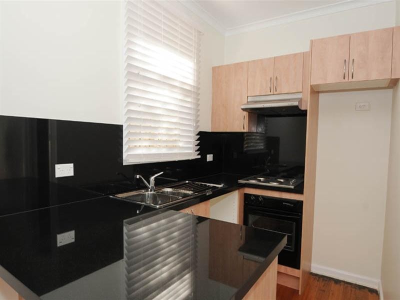 2/27 Herbert Street, Parkdale VIC 3195