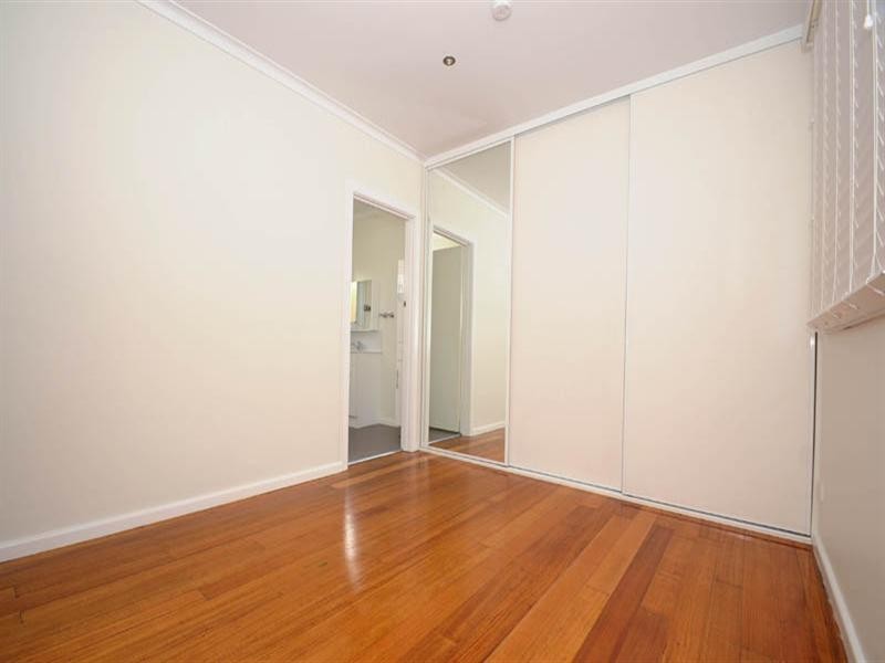 2/27 Herbert Street, Parkdale VIC 3195