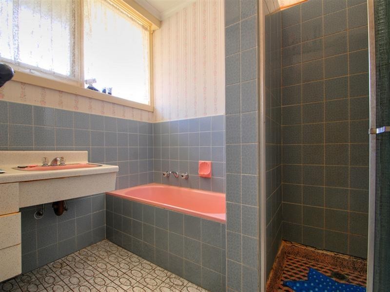 2 Emanuel Drive, Seaford VIC 3198