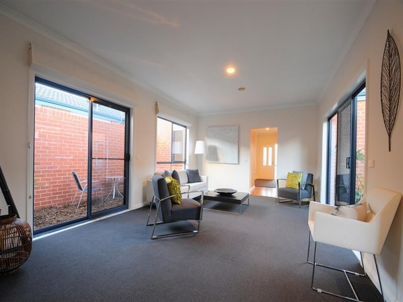 2/22 Parsons Street, Mordialloc VIC 3195