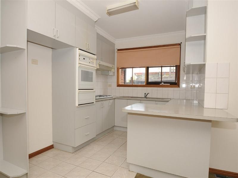 2/15 Albenca Street, Mentone VIC 3194