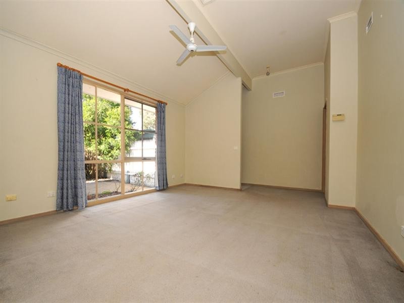 10 Llewellyn Avenue, Aspendale Gardens VIC 3195