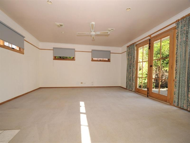 10 Llewellyn Avenue, Aspendale Gardens VIC 3195