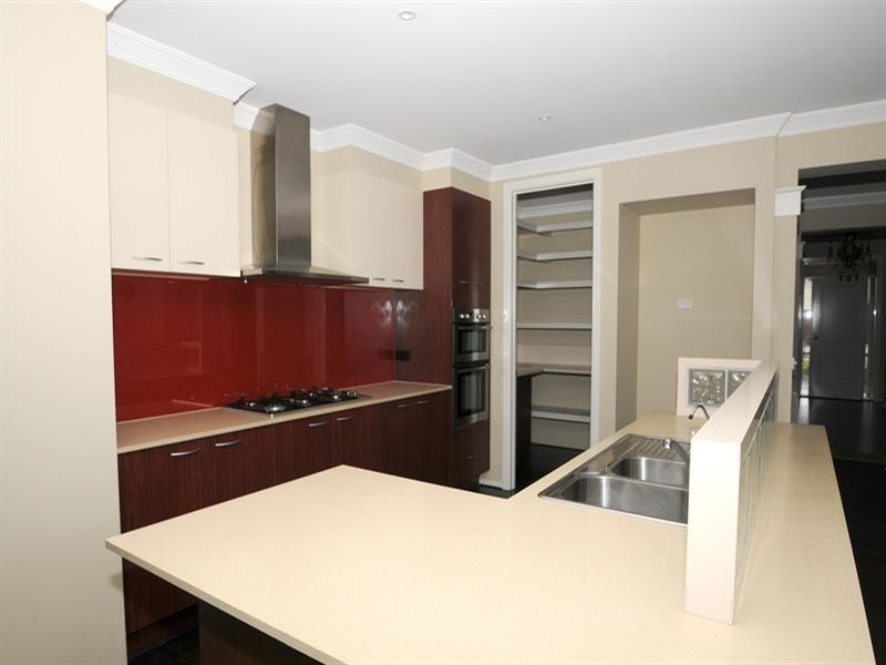 33 Coorong Circle, Waterways VIC 3195