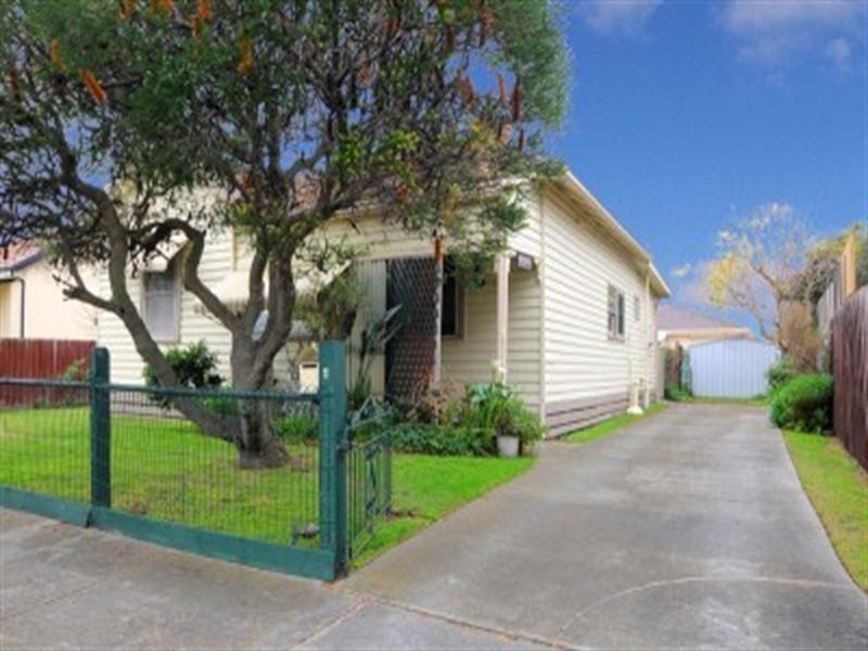 2 Bertram Street, Mordialloc VIC 3195
