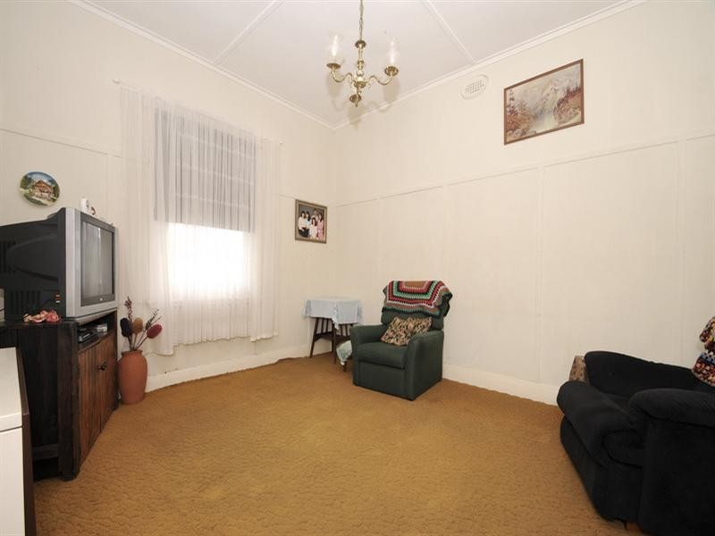 2 Bertram Street, Mordialloc VIC 3195
