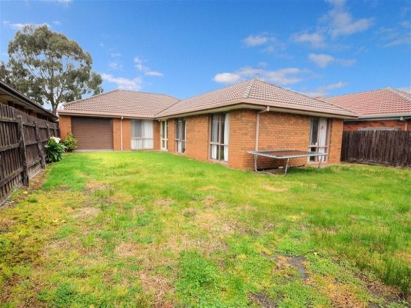 16 Trawalla Street, Aspendale Gardens VIC 3195