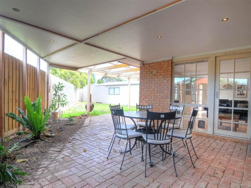 56 Milroy Crescent, Seaford VIC 3198