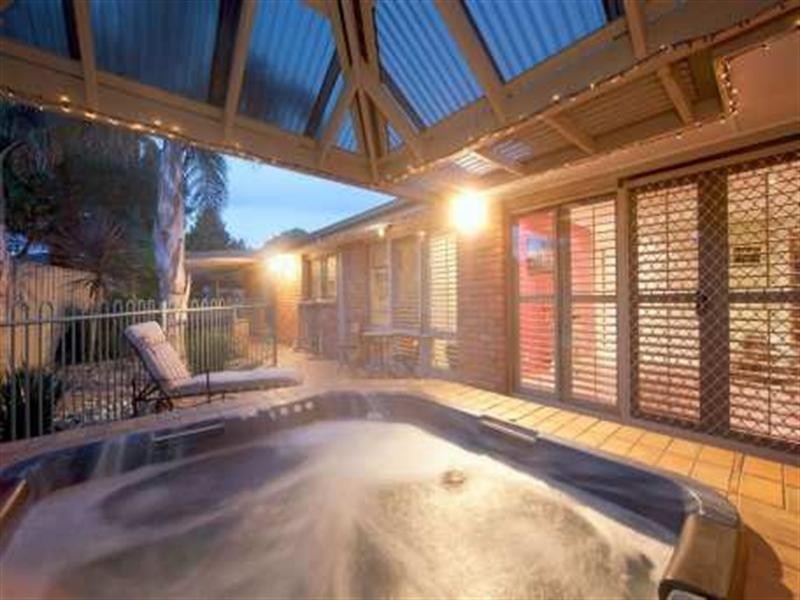 3 Mermaid Court, Patterson Lakes VIC 3197