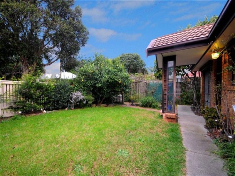 2/78 Warren Road, Mordialloc VIC 3195