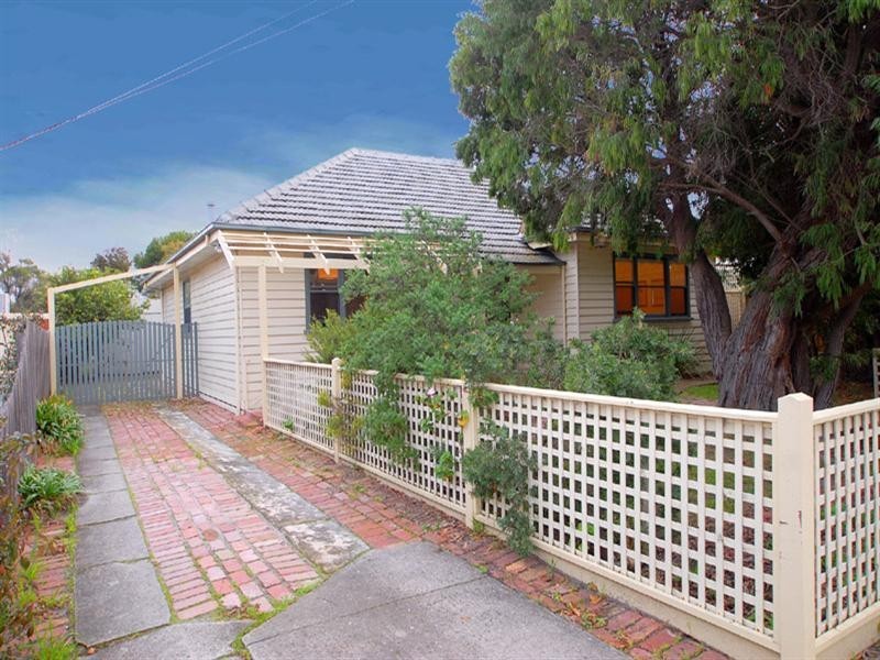 4 Haig Avenue, Edithvale VIC 3196