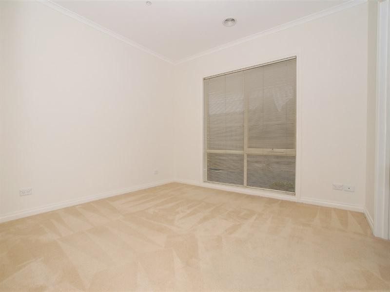 2/6 Munro Avenue, Edithvale VIC 3196