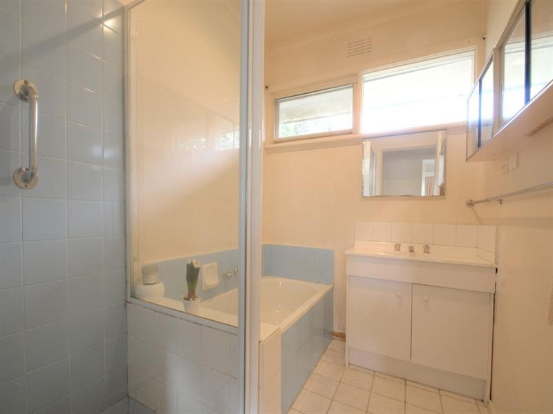 11/6 Robertson Parade, Aspendale VIC 3195