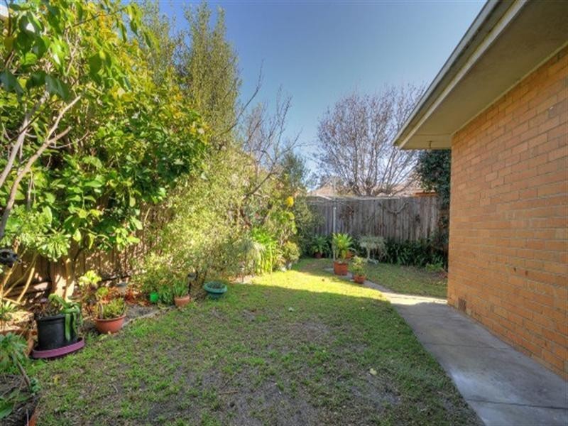 11/6 Robertson Parade, Aspendale VIC 3195