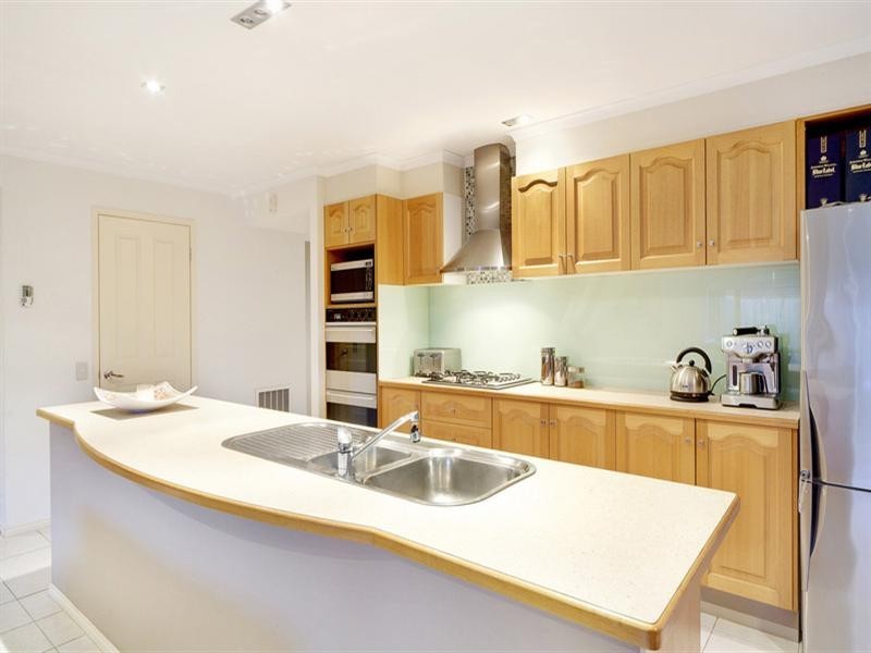 42 Winners Circle, Aspendale Gardens VIC 3195