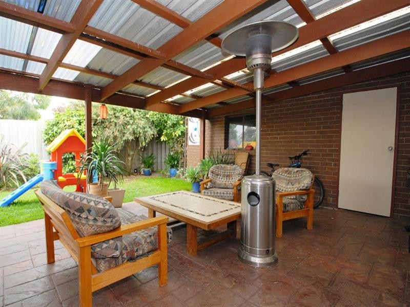 9 Tyabb Grove, Aspendale VIC 3195