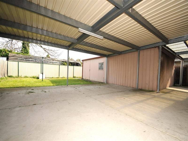 18 Turramurra Drive, Keysborough VIC 3173