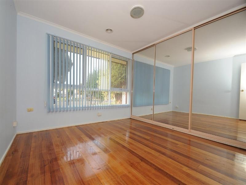 18 Turramurra Drive, Keysborough VIC 3173