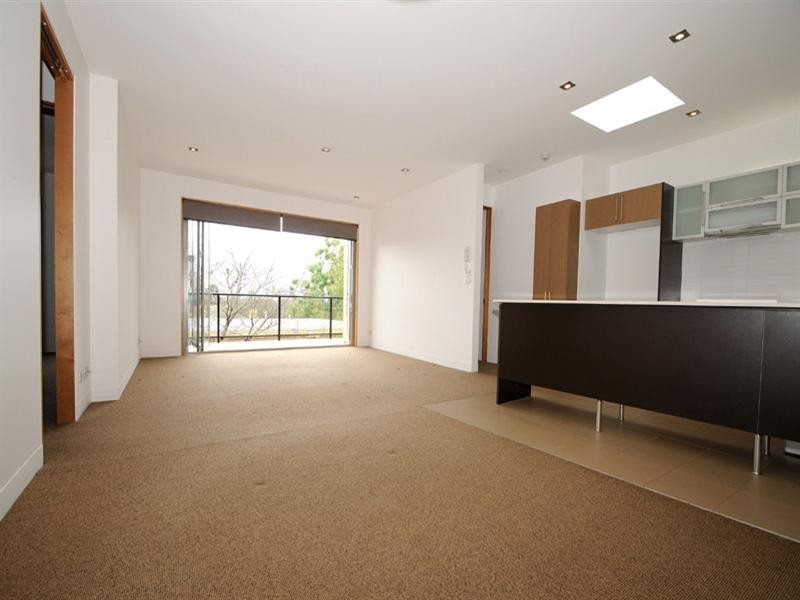 13/250 Charman Road, Cheltenham VIC 3192