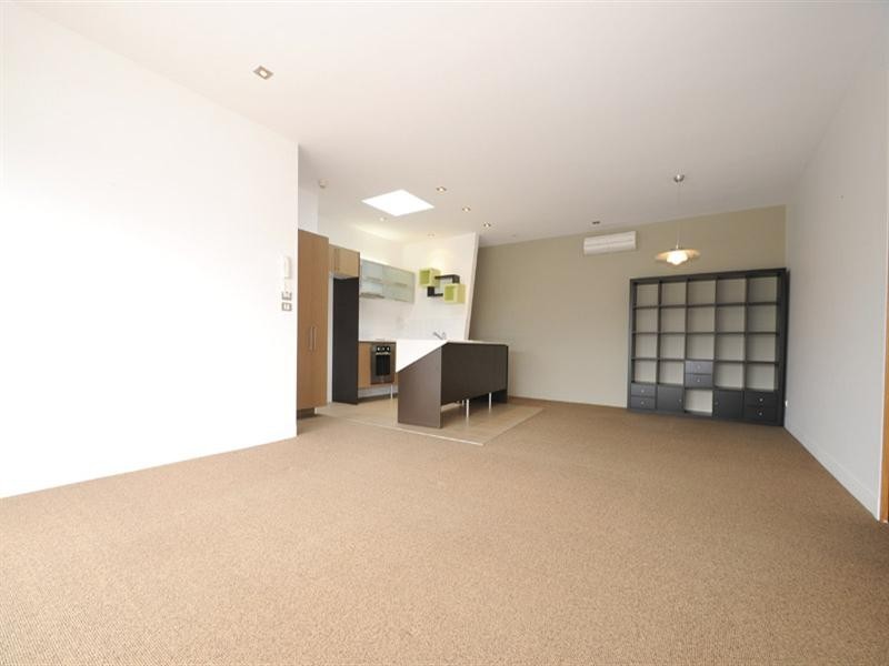 13/250 Charman Road, Cheltenham VIC 3192