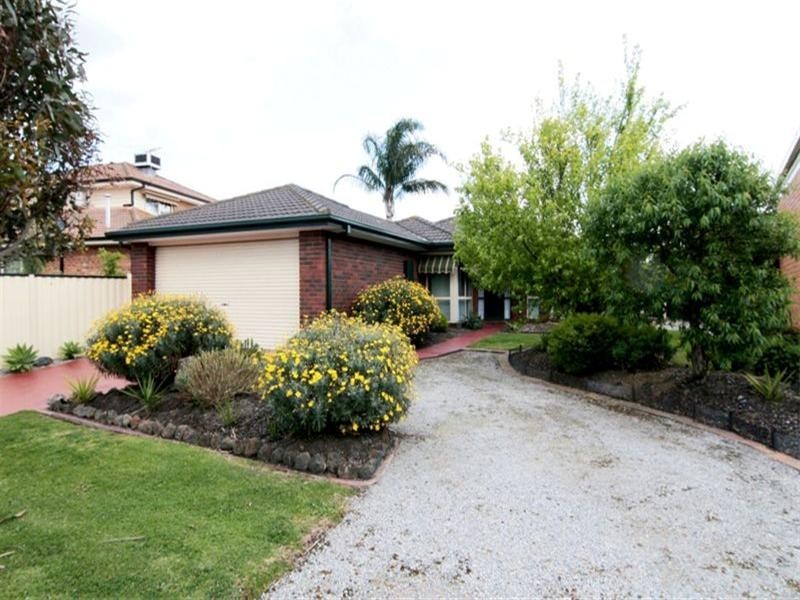 2 Keaton Way, Aspendale Gardens VIC 3195