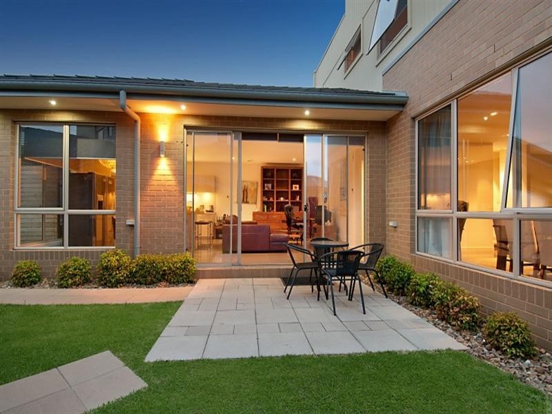 7 Chopard Avenue, Waterways VIC 3195