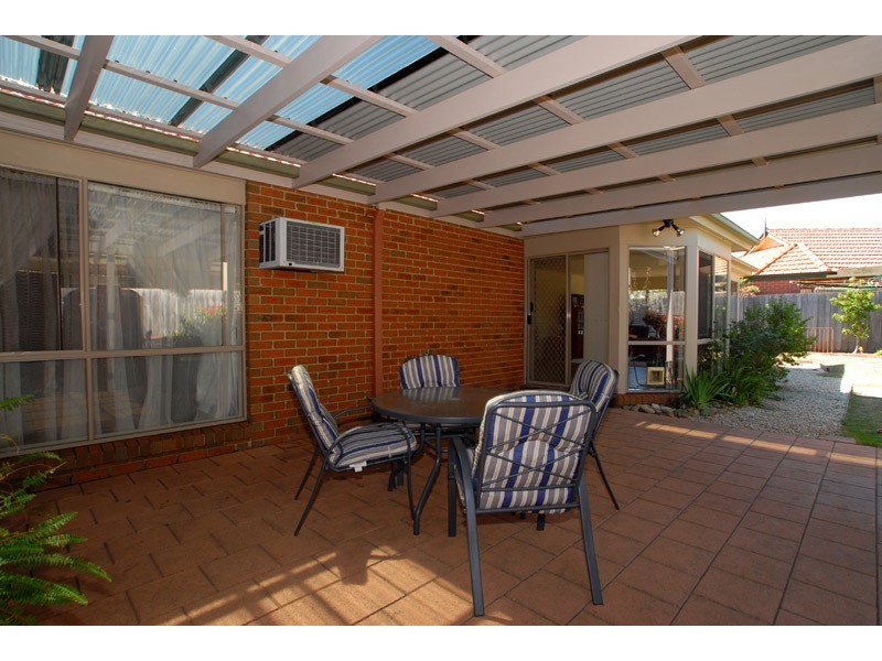 3 Sutherland Avenue, Aspendale Gardens VIC 3195