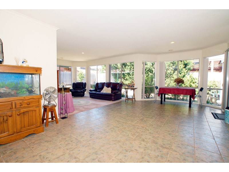 3 Sutherland Avenue, Aspendale Gardens VIC 3195