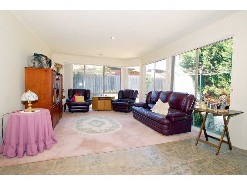 3 Sutherland Avenue, Aspendale Gardens VIC 3195