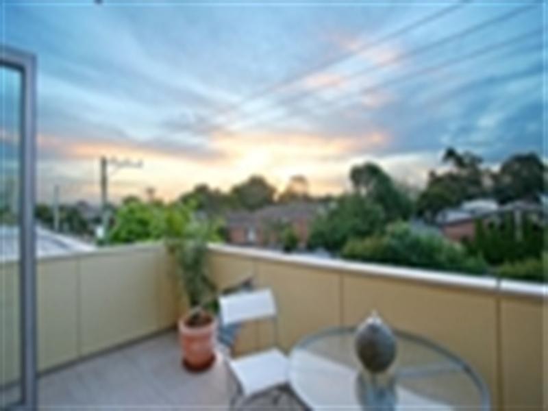 10/250 Charman Road, Cheltenham VIC 3192