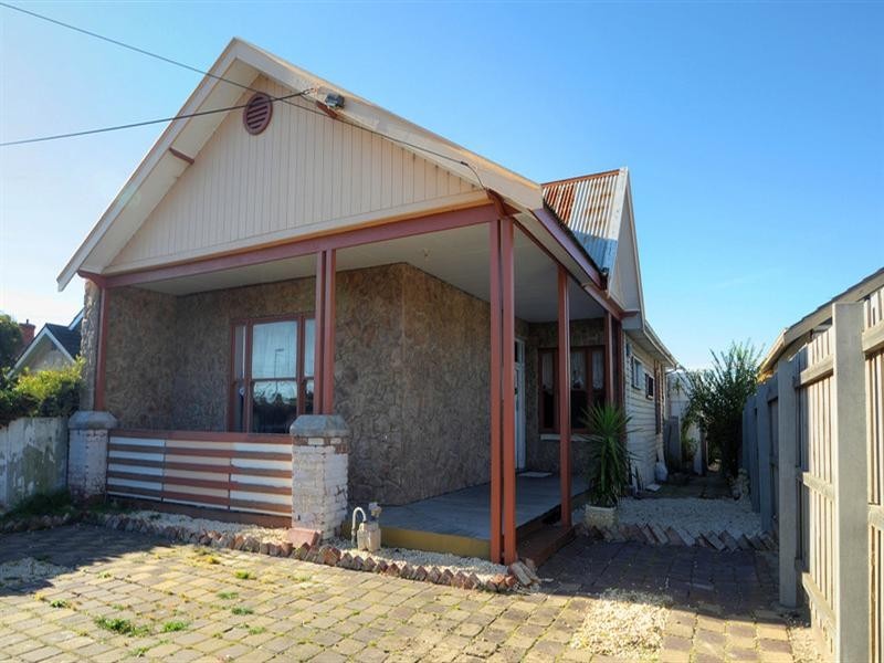213 Station Street, Edithvale VIC 3196