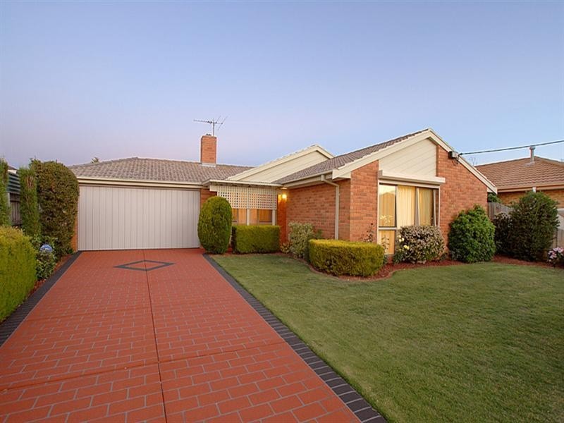 11 Trawalla Street, Aspendale Gardens VIC 3195
