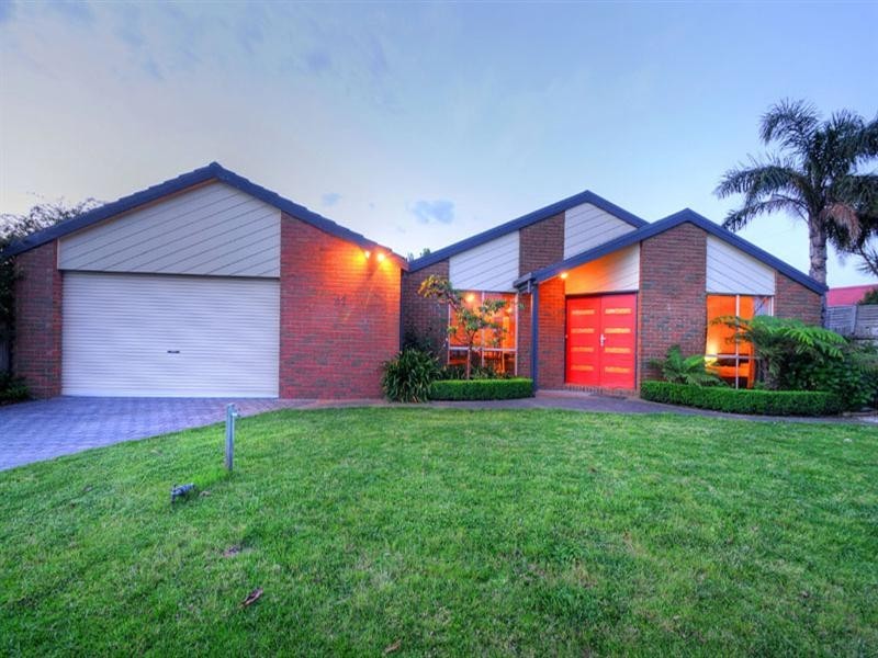 62 Nurten Parade, Aspendale Gardens VIC 3195