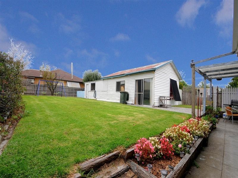 3 Hooker Avenue, Springvale VIC 3171