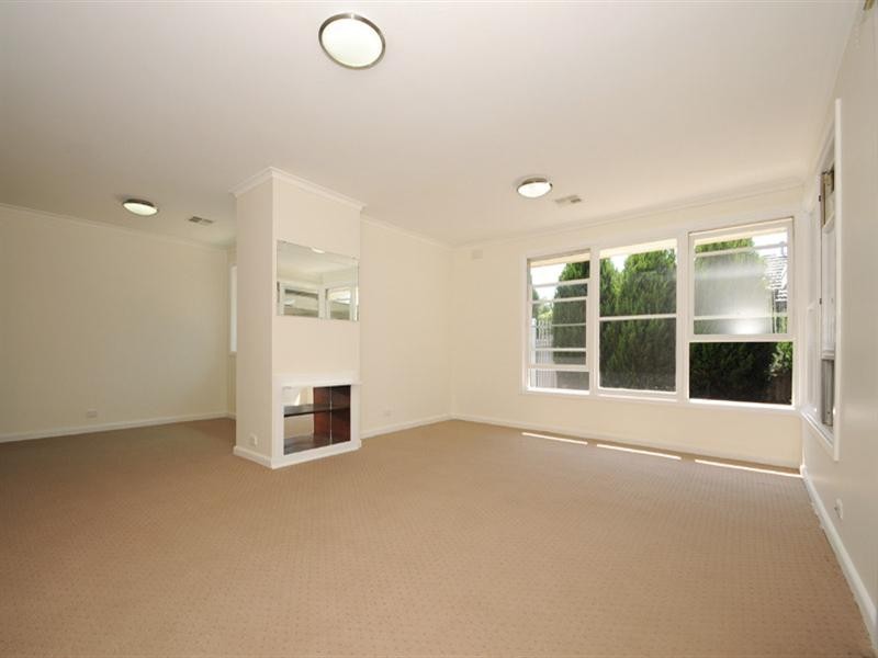 7 Larnook Crescent, Aspendale VIC 3195