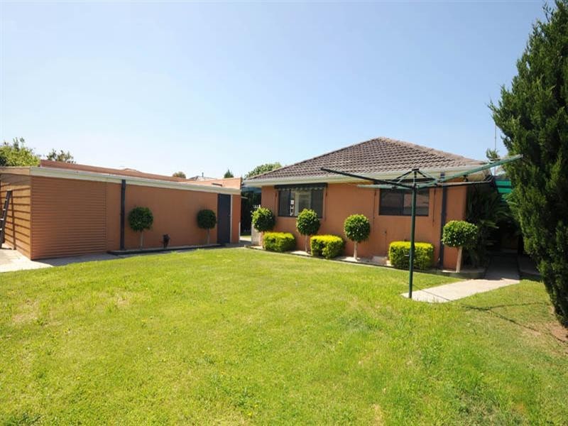 7 Larnook Crescent, Aspendale VIC 3195