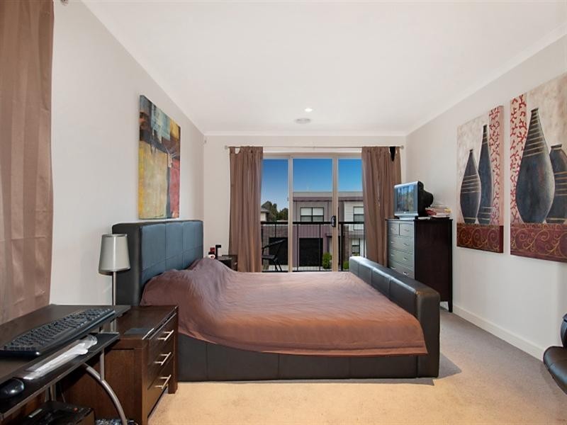 7 Chopard Avenue, Waterways VIC 3195