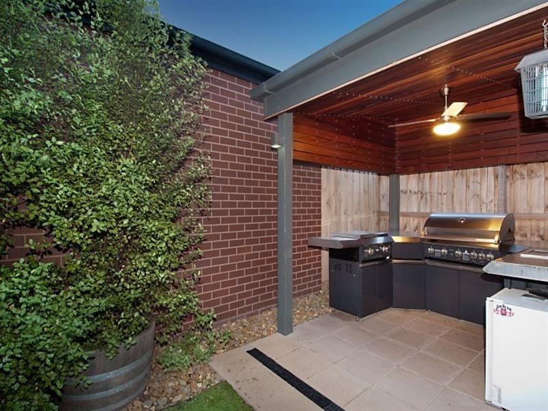 7 Chopard Avenue, Waterways VIC 3195