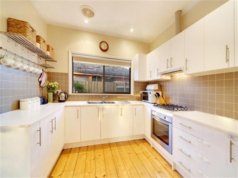 51 Bayside Avenue, Edithvale VIC 3196