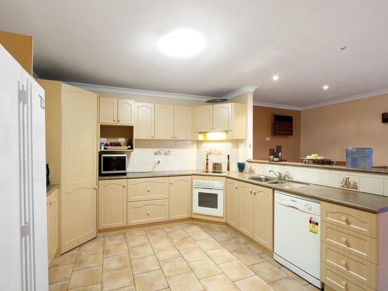 34 Molesworth Street, Seaford VIC 3198