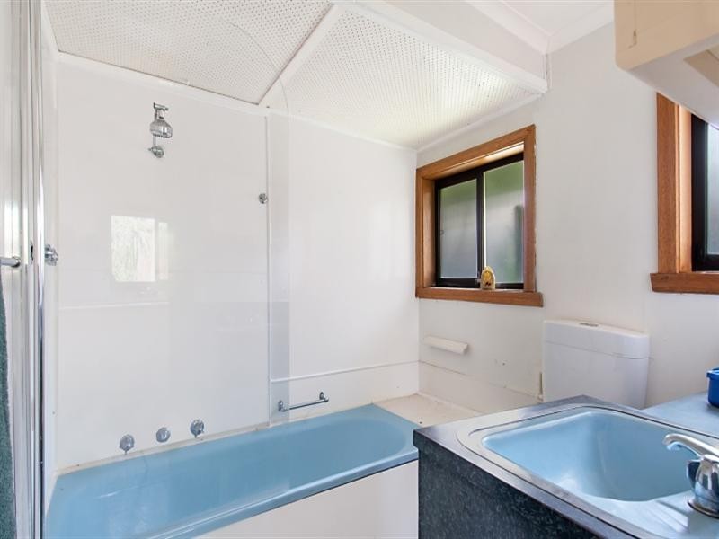 4 Johnstone Street, Seaford VIC 3198