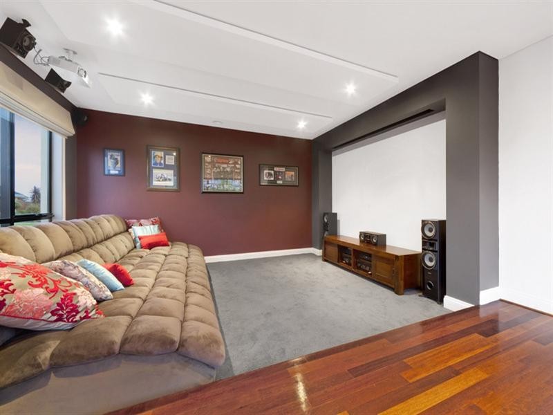 3 Island Point Avenue, Waterways VIC 3195