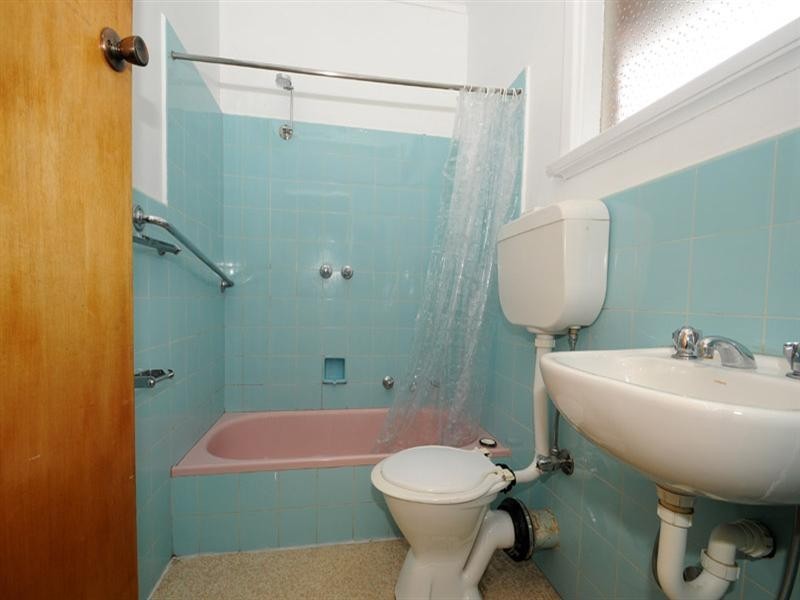 2/249 Nepean Highway, Parkdale VIC 3195