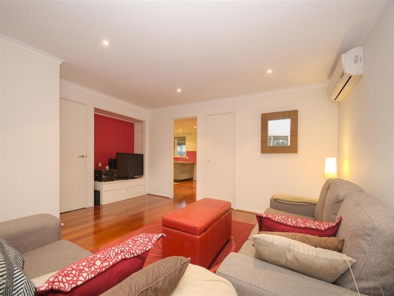 23 Village Crescent, Chelsea VIC 3196