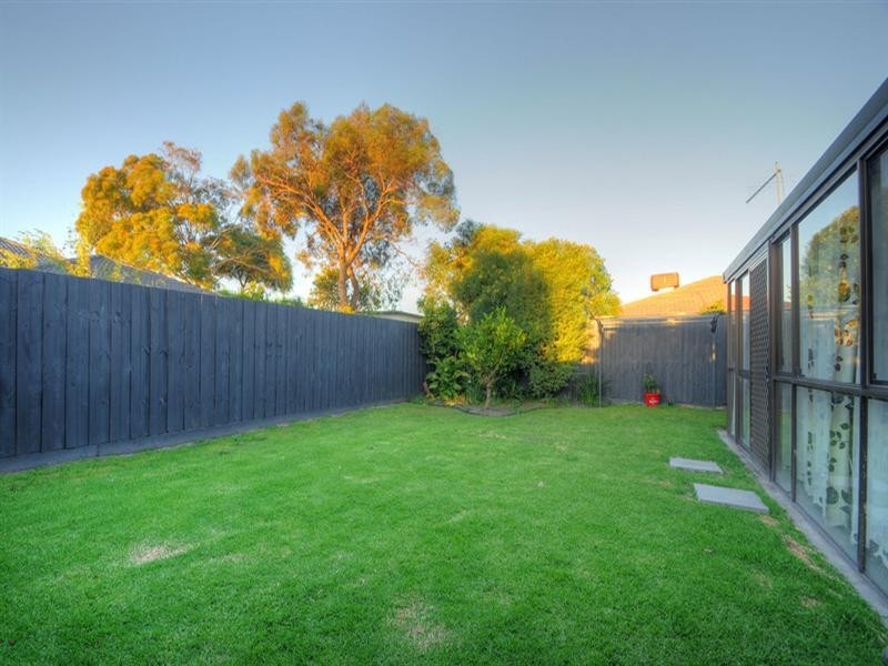 23 Village Crescent, Chelsea VIC 3196