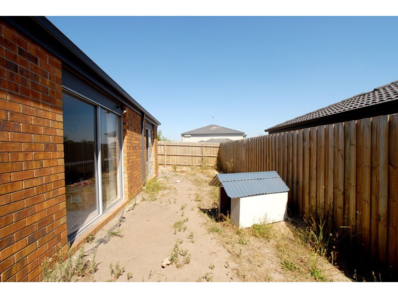 5 Ella Paige Place, Carrum Downs VIC 3201