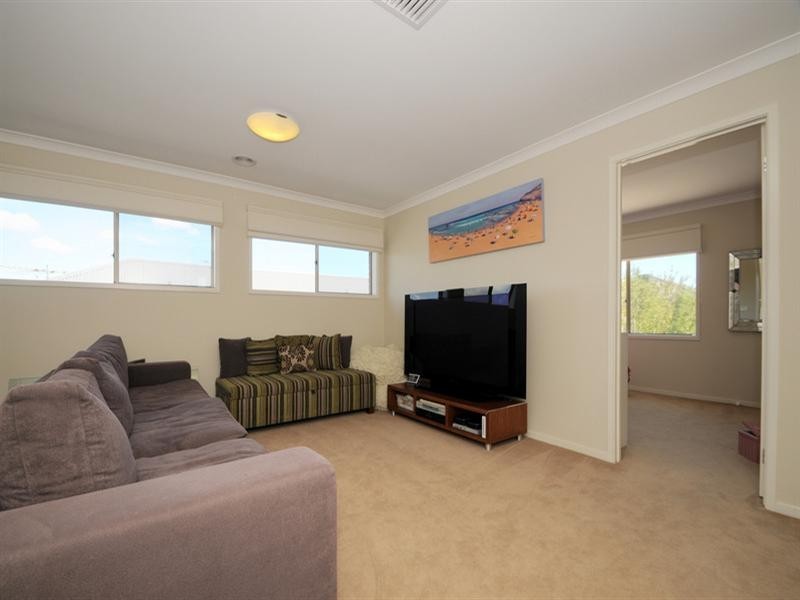 140 Lakeview Boulevard, Keysborough VIC 3173