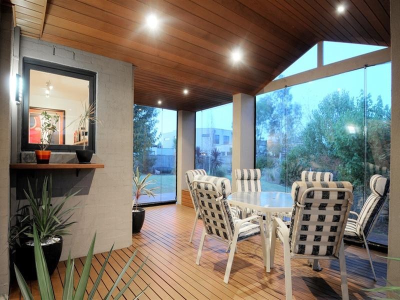 4 The Mews, Waterways VIC 3195