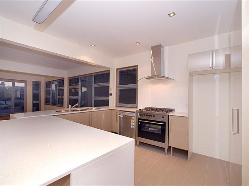 15B Seafarer Court, Patterson Lakes VIC 3197